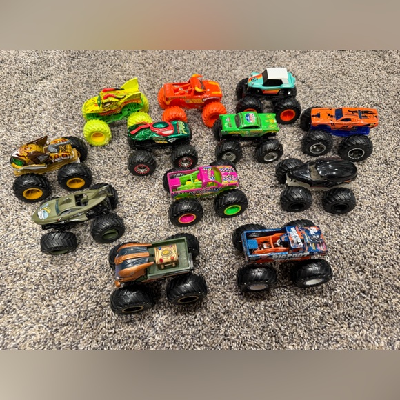 Other - Lot of 12 monster jam hot wheels trucks